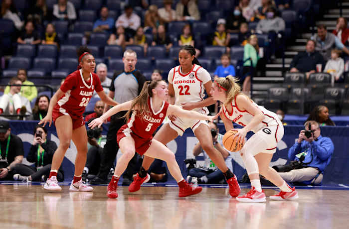 030322_WBB_BarberHa_Georgia_RC6772